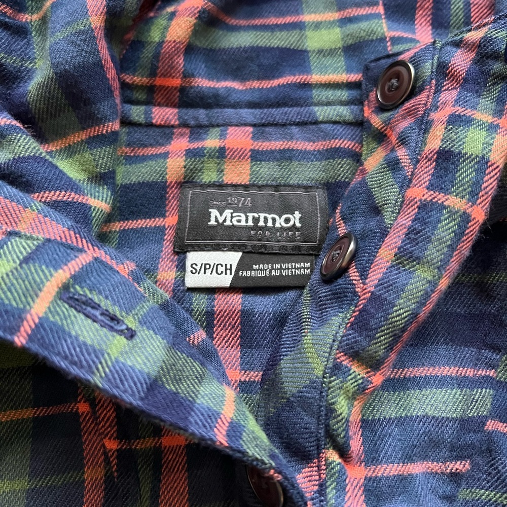 Marmot pullover hooded flannel size womens small